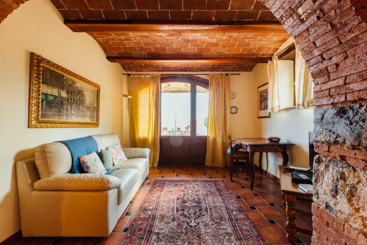 Fontemarinaalta Villa Montorsaio Buitenkant foto